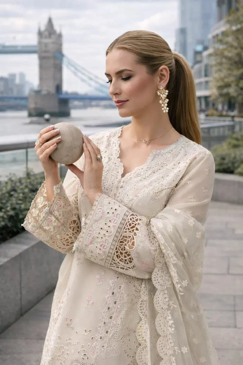 Elowen – 3 Piece Embroidered Lawn Suit - London Womens Wear